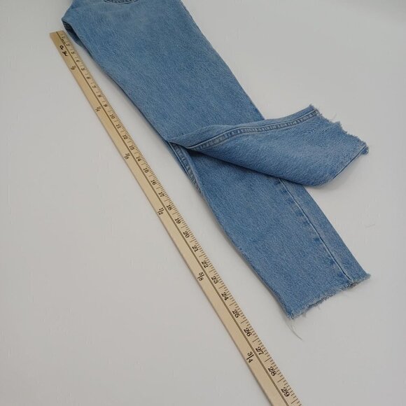 Levi's Premium Mom Jeans In Sneak Peek Light Wash Women's 24 High Rise Relaxed - Picture 10 of 14